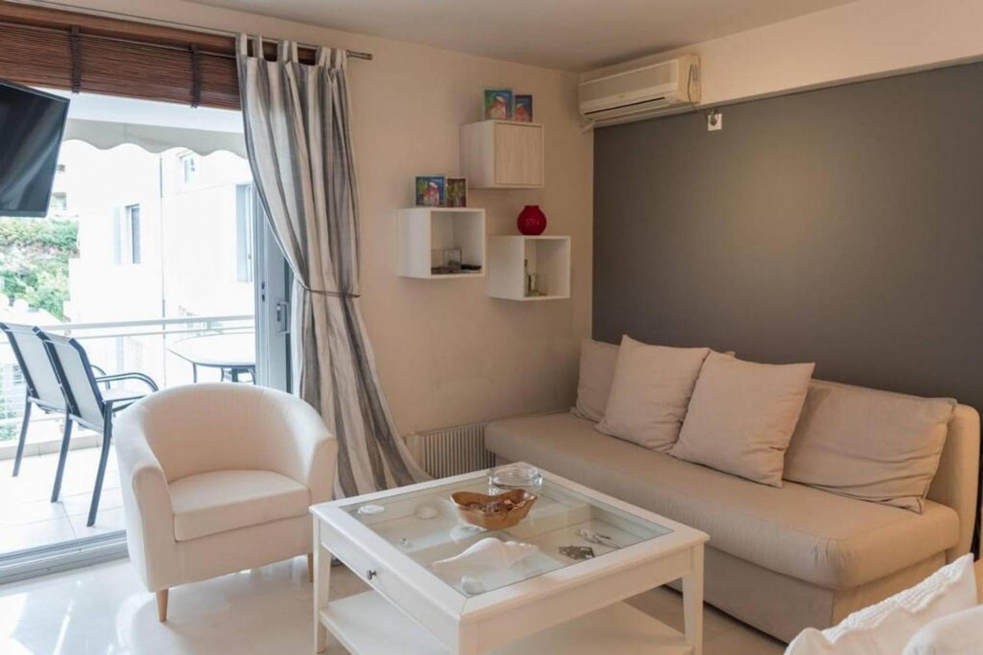 Appartamento Βουλα A Gem At Voula 1' Walk From The Beach Atene Esterno foto